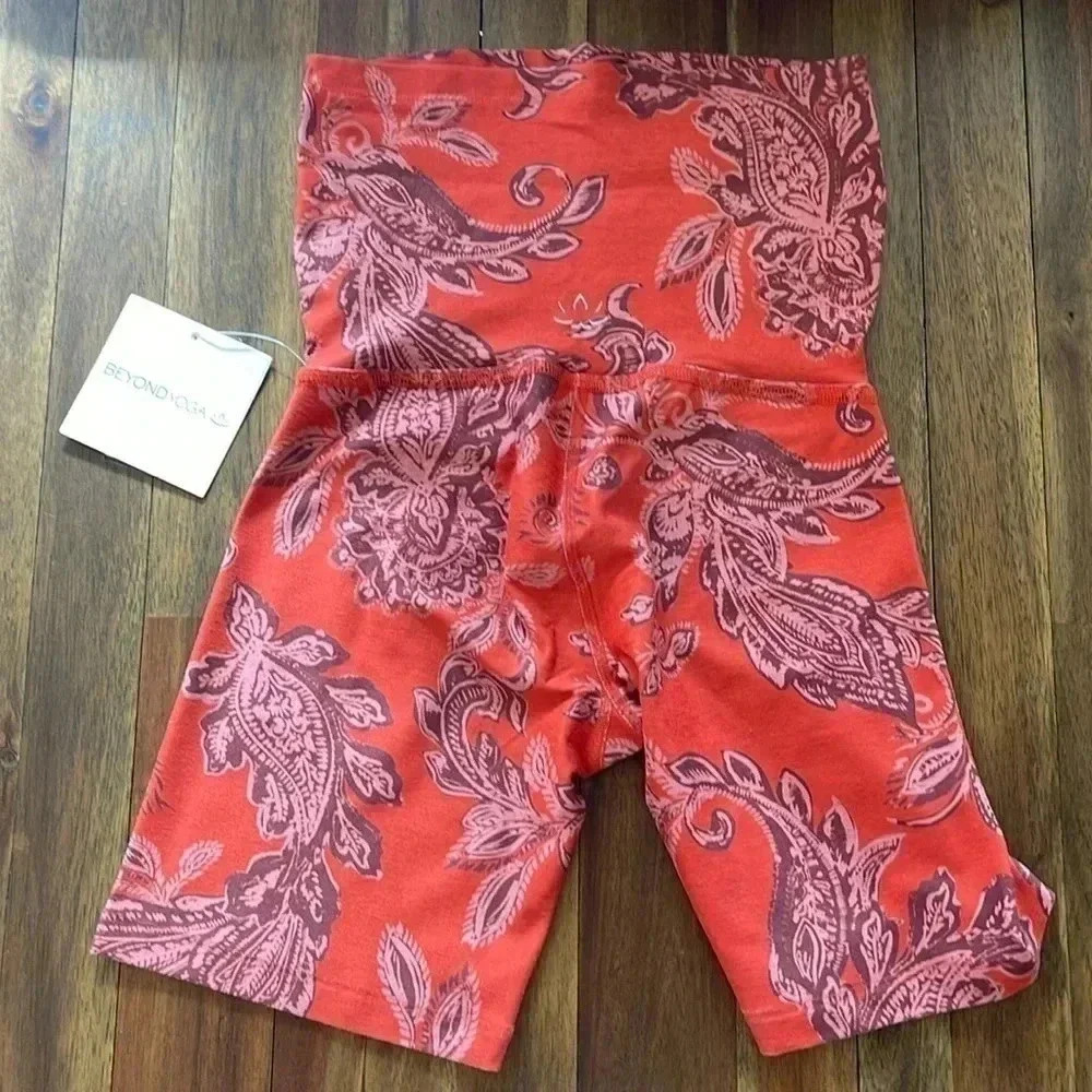 Beyond yoga beyond the bump shorts papai XS